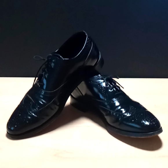 Vintage Jarman Wing Tips - Picture 2 of 9